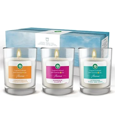 Abbildung von Air Wick Aroma Duftkerzen Geschenkset Düfte für Wellness und Entspannung mit natürlichen ätherischen Ölen 3 x im Glas in schöner Geschenkbox