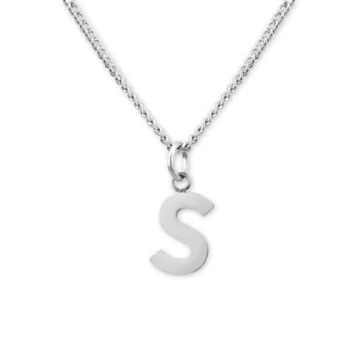 Abbildung von GD GOOD.designs Kette mit Buchstaben S Silber hautverträgliche Halskette für Damen I Silberne Buchstabenkette