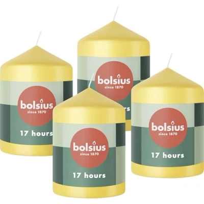Abbildung von Bolsius Glatte Stumpenkerzen Gelb 4 Stück 8 x 6 cm Dekorative Haushaltkerzen Länge Brenndauer 17 Stunden Unparfümierte Enthält Natürliches Pflanzenwachs Ohne Palmöl