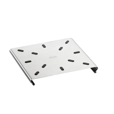 Abbildung von RÖSLE Topfuntersetzer, Hochwertiger Universaluntersetzer aus Edelstahl 18/10 mit Silikonstopper und füßen, hitzebeständig erweiterbar, spülmaschinengeeignet, 17,5 x 17 1,9 cm