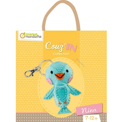 Abbildung von Avenue Mandarine KC048C Set Mini Couz&#039;In, ideal für Kinder ab 6 Jahren, mit 1 Schlüsselanhänger, vorgelochte Fellelemente, Füllwatte, Nadel aus Kunststoff, 3 Garnrollen, Set, Nina