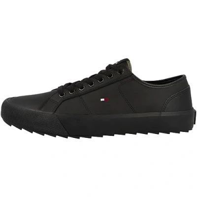 Abbildung von Tommy Hilfiger Herren Vulcanized Sneaker Cleated Schuhe, Schwarz (Triple Black), 40