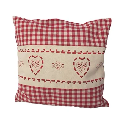 Abbildung von Zirbenkissen rot kariert mit Herz Stickerei befüllt Zirbenflocken aus Zirbenholz in extra Inlett Größe 40x40 cm