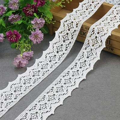 Abbildung von Yulakes 10 Yard 4.4cm Baumwolle Spitzenband Vintage Häkelband Spitze Borte Häkelspitze Häkel für Nähen Handwerk Hochzeit Deko Scrapbooking Geschenkbox（Weiß）