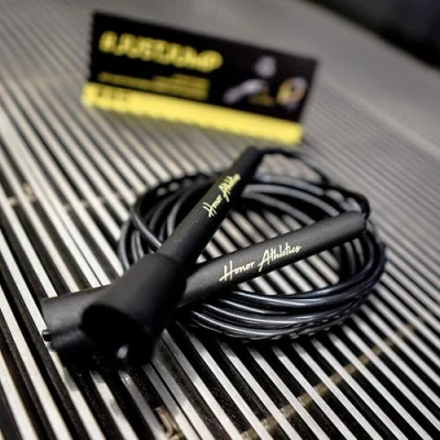 Abbildung von HONOR ATHLETICS Schnelles Springseil, Springseil Ideal Für Double Unders, Boxen, MMA Verstellbar bis zu 3 Meter Fitness (Schwarz)