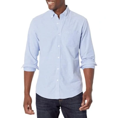 Abbildung von Amazon Essentials Herren Langärmeliges Oxford Hemd mit Brusttasche, Normale Passform, Blau, XXL