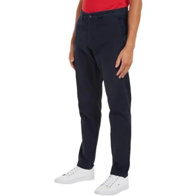 Abbildung von Tommy Hilfiger Chinohose »CHINO CHELSEA GABARDINE GMD«, mit Logostickerei auf der Hintertasche