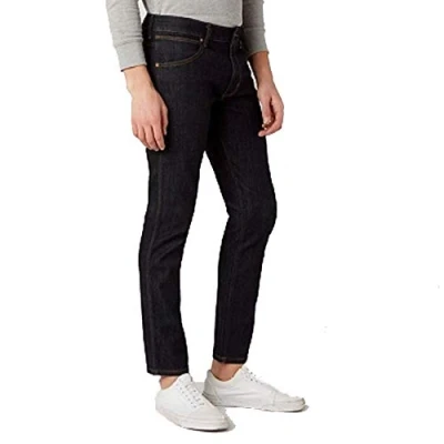 Abbildung von Wrangler Herren Larston Slim Jeans, Dark Rinse 90A, 38W / 34L