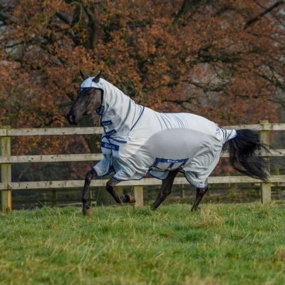 Abbildung von Bucas Ekzemerdecke Sweet Itch X Silber 120/160