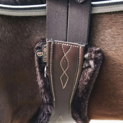 Abbildung von Kentucky Sattelgurtschoner Sheepskin Anatomic Natürlich 115cm Agradi.deVerkauft von Agradi