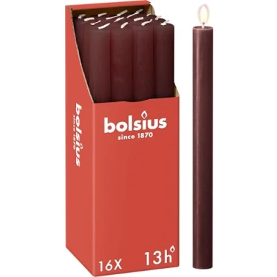 Abbildung von Bolsius Rustik Stabkerzen Bordeauxrot 16 Stück 27 x 2.3 cm Länge Brenndauer 13 Stunden Unparfümierte Enthält Natürliches Pflanzenwachs Ohne Palmöl
