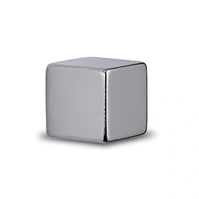 Abbildung von MAUL Neodym Magnet 15x15x15mm (1 Stück) stark mit 15kg Haftkraft Magnete in modernem Würfel Design Würfelmagnet für Büro Magnettafel, Whiteboard Silber