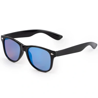 Abbildung von Kiddus POLARISIERTE Sonnenbrille für Jungen und Mädchen. Ab 6 Jahren. UV400 100% Schutz gegen Ultraviolette Sonnenstrahlen. Farbverlauf von Gelb nach Blau