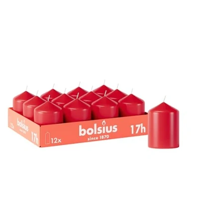 Abbildung von Bolsius Glatte Stumpenkerzen Rot 12 Stück 8 x 6 cm Dekorative Haushaltkerzen Brenndauer 17 Stunden Unparfümierte Enthält Natürliches Pflanzenwachs Ohne Palmöl