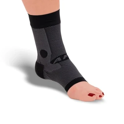Abbildung von Orthosleeve® AF7 Knöchelbandage Schwarz rechten Fuß Größe M Exklusive Kompressionstechnologie mit 7 Zonen Knöchelschmerzen, schwache Knöchel, Achillessehnenentzündung