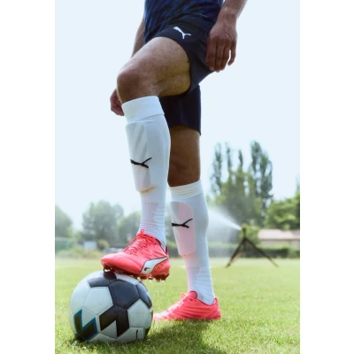 Abbildung von Puma KING PRO FG/AG Fußballschuh Nocken, Herren, Größe: 47, Glowing red/white/red fire Schuhe