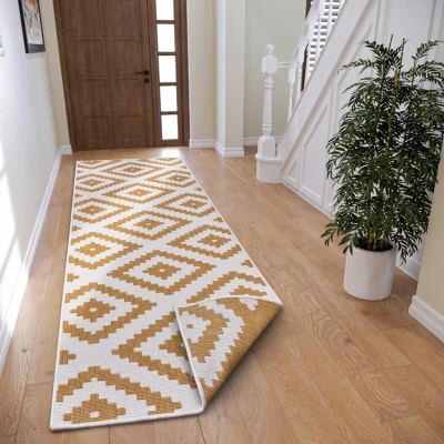 Abbildung von NORTHRUGS Malta In &amp; Outdoor Wendeteppich Flachgewebe, Geometrisches Design, ÖKO TEX, Wetterfest UV beständig für Balkon, Terrasse, Garten Ocker, 80x350cm