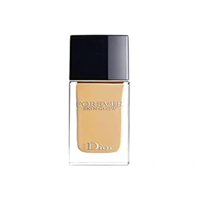 Abbildung von Dior, Forever Skin Glow Foundation 24H 2 Warm Peach, 30 ml.