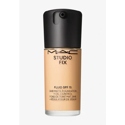Abbildung von MAC Studio FIX Fluid SPF15 Foundation, Größe: 30 ml, Nc15