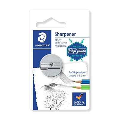 Abbildung von STAEDTLER 510 25BK C Doppelspitzer (aus Magnesium, für Blei und Buntstifte im Standardformat, höchste Präzision, superleicht, Blisterkarte mit einem Spitzer)