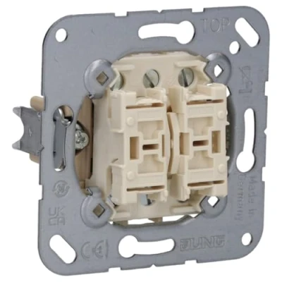 Abbildung von Jung Doppeltaster 539U 2 Wechsler, 250 V