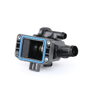 Abbildung von GATES TH41183G1 Kühlwasserthermostat 83 mit Dichtungen Gehäuse PEUGEOT: 307 SW, 207 Hatchback, 206 FORD: Focus 2 Kombi, FIESTA 6