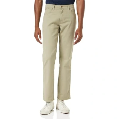 Abbildung von Wrangler Herren Durables Regular Fit Jeans, Camel, 30W / 30L