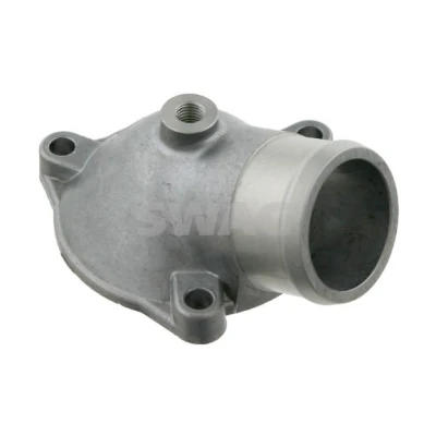 Abbildung von SWAG 10 93 0080 Thermostatgehäuse ohne Dichtring MERCEDES BENZ: W124 Coupe, Saloon, 190
