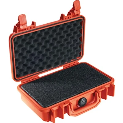 Abbildung von PELI Protector 1170 Schutzkoffer für Sicheren Transport von Kameraausrüstung, IP67 Wasserdicht, 3L Volumen, Mit Schaumstoffeinlage (Anpassbar), Orange