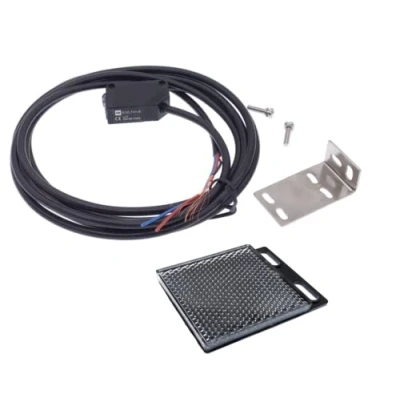 Abbildung von Reflektor Lichtschranke 12 bis 24 Volt DC Ausgang PNP Reflexions mit Spiegel IR zu 2 Meter NC/NO (Reflektorlichtschranke 2Meter E3Z R81)