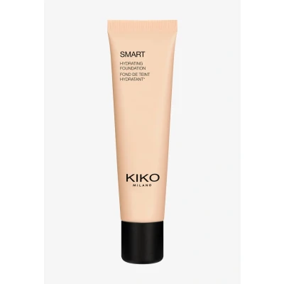 Abbildung von KIKO Milano Smart Hydrating Foundation 15 N 20 Feuchtigkeitsspendende Und Ausgleichende Flüssige