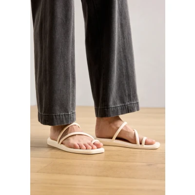 Abbildung von Crocs Herren Miami Toe Loop Sandal Sandalen, Dew, 34/35 EU
