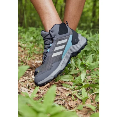 Abbildung von adidas Damen Eastrail 2.0 Mid RAIN.RDY Hiking Waterproof Shoes Wanderschuhe, Grey Five/Dash Grey/Core Black, 42 EU