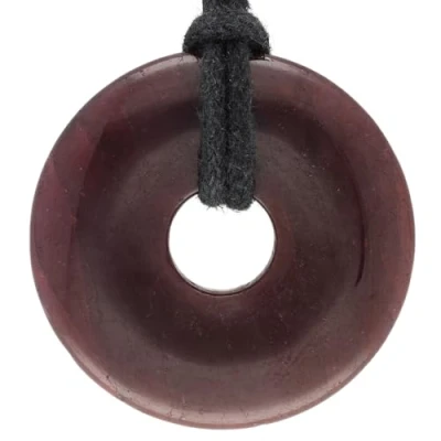 Abbildung von Lebensquelle Plus Granat Edelstein Donut Ø 30 mm + Baumwollband Anhänger Echte Heilsteinkette inkl. Band