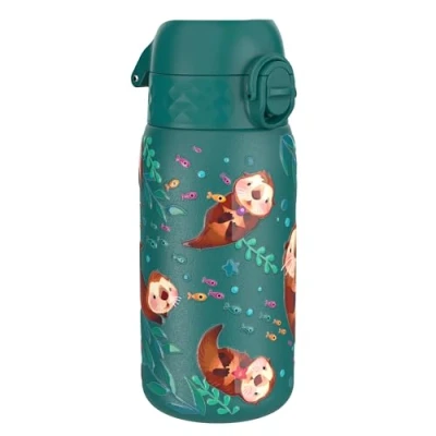 Abbildung von Ion8 Kinder Trinkflasche, Edelstahl 400ml, Auslaufsicher, Einhandöffnung, Sichere Verriegelung, Spülmaschinenfest, Klappdeckel, Tragegriff, Leicht zu Reinigen, Langlebig &amp; Kratzfest, Otter, Design