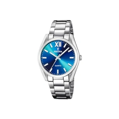 Abbildung von Festina F20622 Boyfriend Damenuhr mit silbernem 316L Edelstahlgehäuse und Edelstahlarmband, Türkis, Armband