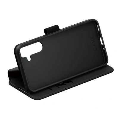 Abbildung von Samsung Galaxy A16 (5G) Hülle Kunstleder CARE by PanzerGlass Klapphülle Handyhülle Schwarz Black Friday Deals