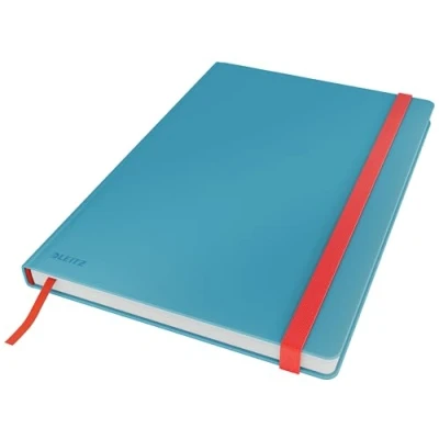 Abbildung von Leitz kariertes Hardcover Notizbuch in großem B5 Format, 80 Blatt, 160 Seiten, 100 g/m² Papier, Ideal für Büro, Schule, Studium, als Journal Buch, Gummiverschluss, Sanftes Blau, Cosy Serie, 44820061