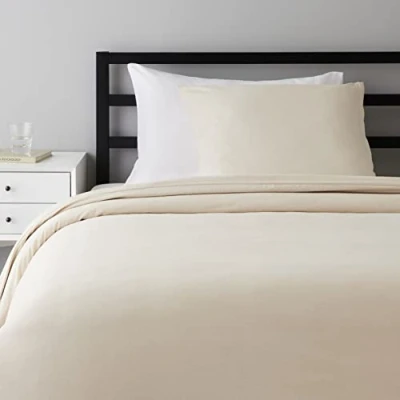 Abbildung von Amazon Basics 2 Stück Bettwäsche Set, Fein Biber, 135 x 200 cm, Beige, Einfarbig