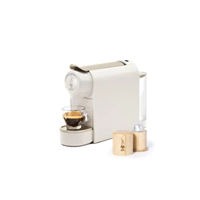 Abbildung von Bialetti Gioia, Espresso Kaffeemaschine für Aluminiumkapseln, superkompakt, 500 ml Tank, 50 Prozent recycelter Kunststoff, Taupe