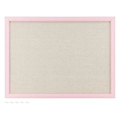 Abbildung von Navaris Memoboard mit Leinenoberfläche 58x43 cm Pinnwand aus Leinen Pinwand Stofffläche Rahmen inkl. Stecknadeln Pins Rosa
