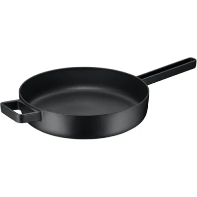 Abbildung von WMF Flavour Schmorpfanne 28 cm Induktion, Servierpfanne, Gusseisen Pfanne emailliert, hoher Rand, backofenfest, moderne Eleganz, schwarz