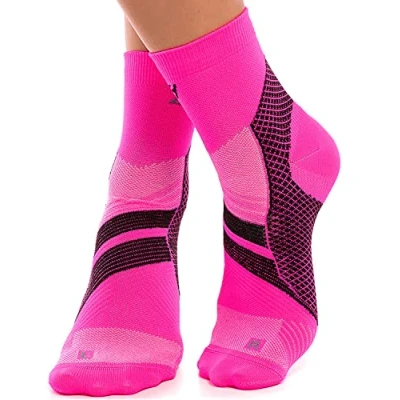 Abbildung von ZaTech Plantarfasziitis Socken, Kompression unterstützt Ferse, Knöchel und Fußgewölbe, für bessere Durchblutung, reduziert Fußschwellungen Schmerzen (Rosa/Schwarz, XL, 43 45)
