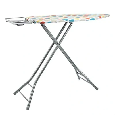 Abbildung von Amazon Basics Bügelbrett mit H förmiger Bügeleisen Ablage, groß, 122 x 43 cm, grau, Gepunktet