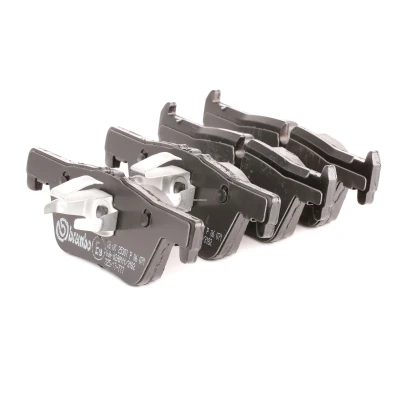 Abbildung von BREMBO P 06 071 Bremsbelagsatz für Verschleißwarnanzeiger vorbereitet mit Kolbenclip ohne Zubehör BMW: 3 GT, 4 Coupe, 2 Coupe kfzteile, mister auto,