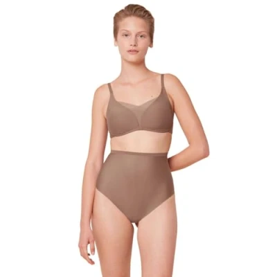 Abbildung von Triumph Damen Shape Smart Highwaist String, Toasted Almond, S