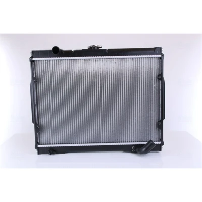 Abbildung von NISSENS 68156 Kühler, Motorkühlung Aluminium 400 570 32 Kühlrippen gelötet MITSUBISHI: L200 II Pickup