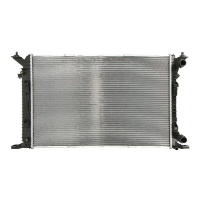 Abbildung von THERMOTEC D7A024TT Kühler, Motorkühlung 720 469 26 Kühlrippen mechanisch gefügt AUDI: A4 B8 Avant, Q5, A6 C7 Avant
