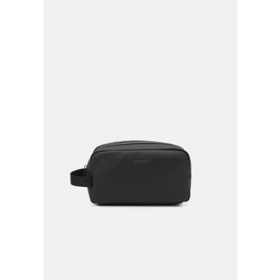 Abbildung von Calvin Klein Warmth Washbag Unisex Kosmetiktasche black, Größe: One Size, Black