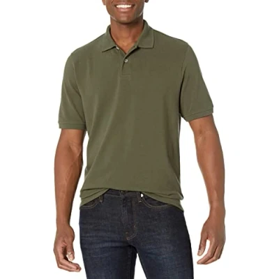 Abbildung von Amazon Essentials Herren Polohemd mit normaler Passform aus Baumwollpiqué (erhältlich in Big &amp; Tall), Olivgrün, S